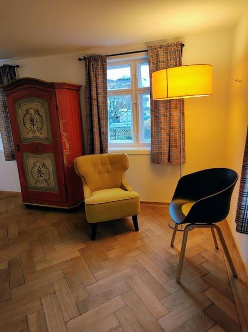 Ferienwohnung Resl - Geschmackvoll Renoviert & Zentral Im Historischen Schindelhaus Оберштауфен Екстер'єр фото